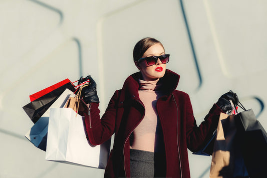 Women's Clothes Online made really easy: simple tips to pick the right style. Discover perfect outfits and match your personality.