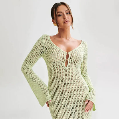 Shop a Deep V Neck Beach Dress online in the USA. Discover chic long-sleeve styles made for stylish beach trips and holidays!