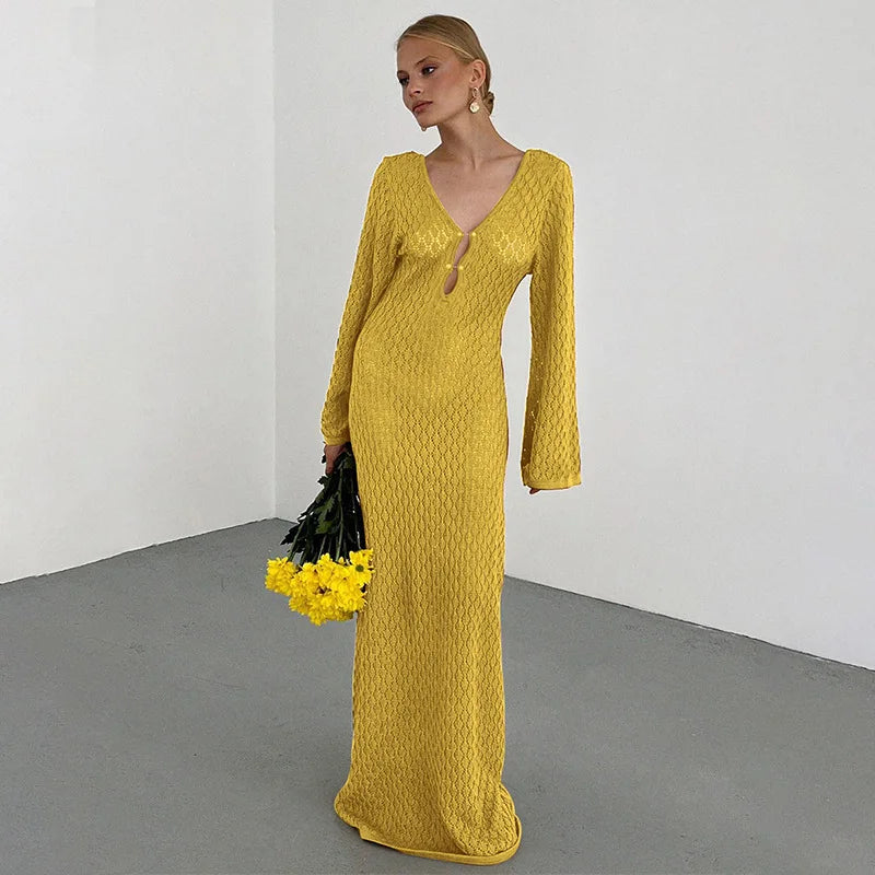 Shop a Deep V Neck Beach Dress online in the USA. Discover chic long-sleeve styles made for stylish beach trips and holidays!