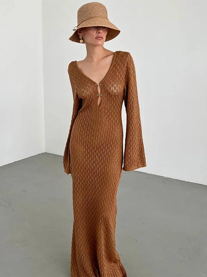 Shop a Deep V Neck Beach Dress online in the USA. Discover chic long-sleeve styles made for stylish beach trips and holidays!