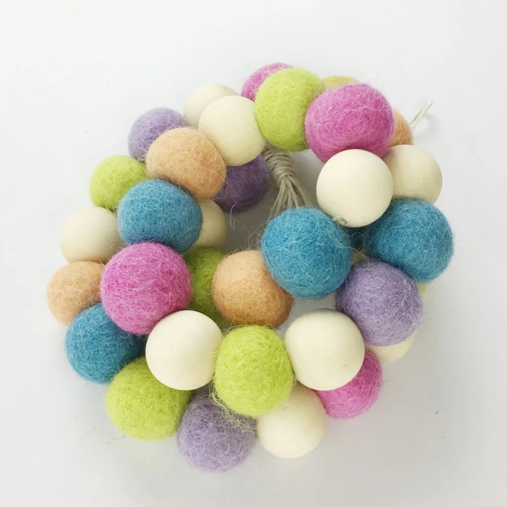 100% Wool Felt Balls Garland lovely Baby Shower Gift 30pc 20mm mint Neutral Garland Nursery Banner Decor kid Rattle Mobiles