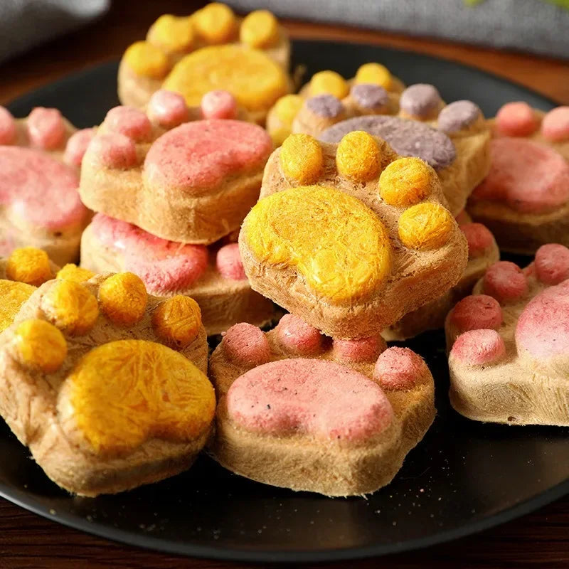 Cat Paw Footprint Shaped Cookies Nutritious and Delicious Freeze-dried Food Pet Interactive Training Rewards Snacks Supplies